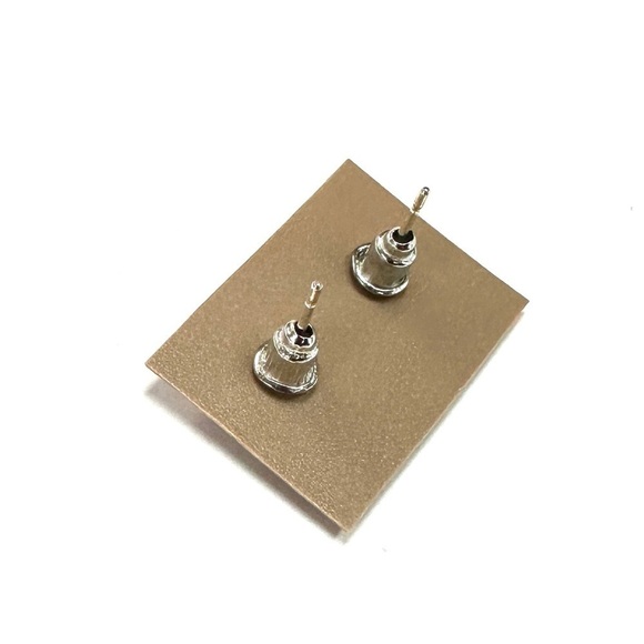 🔴 5 for $10 ONE PAIR Silver Tone Tree Shaped Stud Earrings - Picture 3 of 4